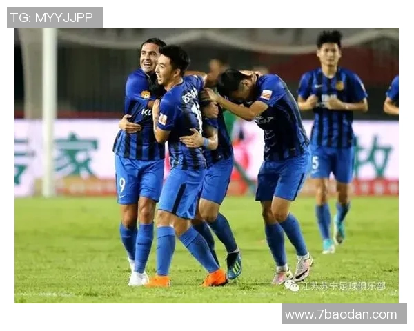 克拉克斯顿全能表现助球队取胜18分10板6助2断3帽展现实力