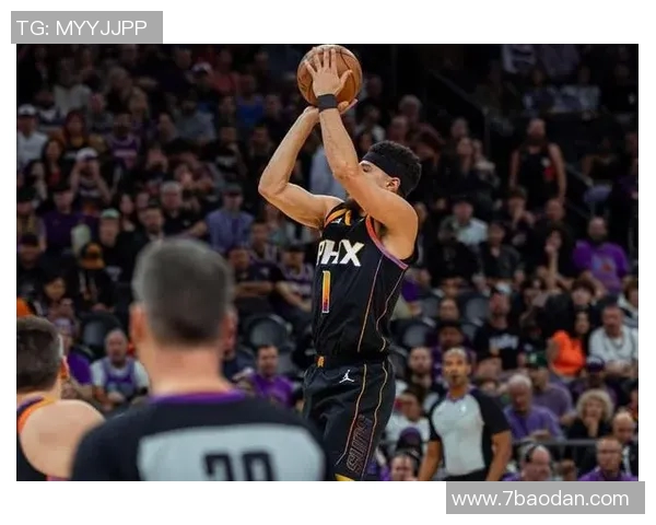 布克本赛季表现惊艳场均30分助力球队争冠梦想 布克本赛季表现惊艳场均30分助力球队争冠梦想