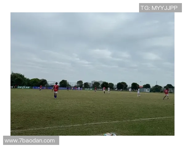 上海海港队提前集结备战训练中中秋节期间不放松全力以赴迎接挑战 上海海港队提前集结备战训练中中秋节期间不放松全力以赴迎接挑战