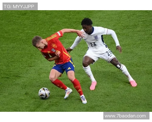 曼联球员梅努与齐尔克泽渴望世界杯舞台却难获出场机会 曼联球员梅努与齐尔克泽渴望世界杯舞台却难获出场机会