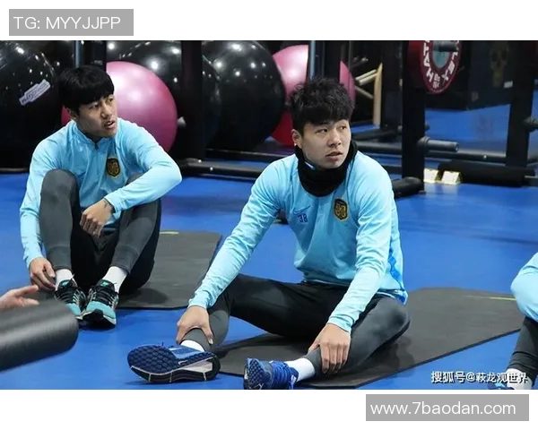 塞尔维亚教练团队深入绿军学习提升球员服务与教练协作效率 塞尔维亚教练团队深入绿军学习提升球员服务与教练协作效率