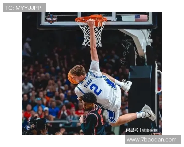 NCAA赛场奇迹时刻加长三分绝杀状元热门下半场狂砍22分7板5助