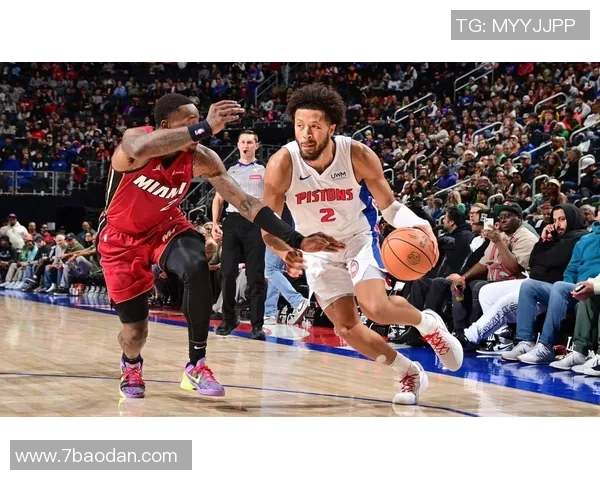 NCAA赛场奇迹时刻加长三分绝杀状元热门下半场狂砍22分7板5助 NCAA赛场奇迹时刻加长三分绝杀状元热门下半场狂砍22分7板5助