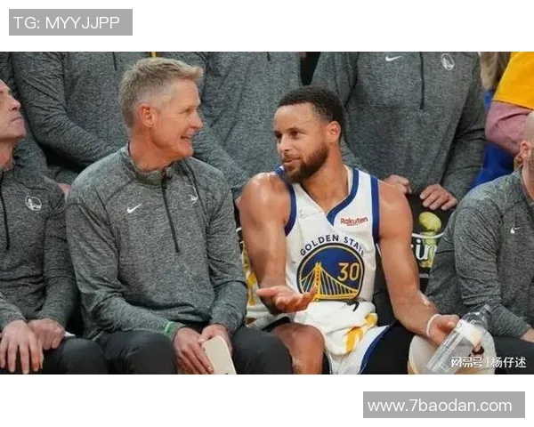 媒体人分析戈登与库里对决约基奇体能消耗成关键因素 媒体人分析戈登与库里对决约基奇体能消耗成关键因素