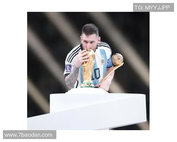 梅西与斯卡洛尼将出席华盛顿世界杯抽签仪式并交还原版奖杯