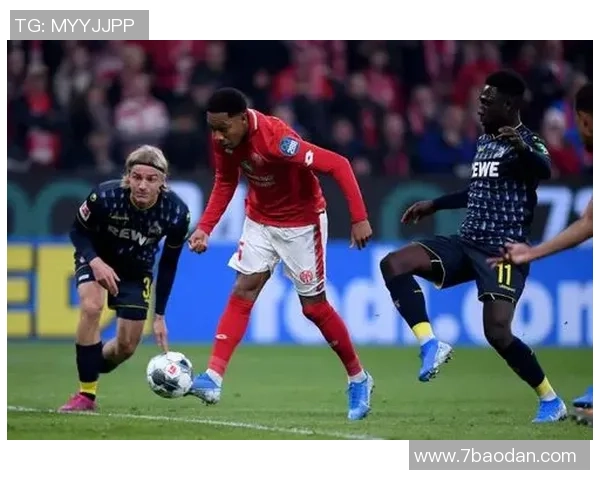 法丙精彩瞬间35米远射破门球员展现绝佳技术与力量